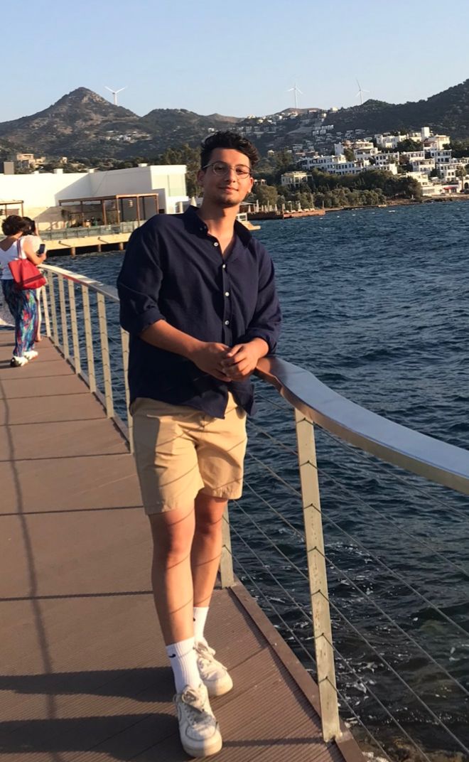 Yönetim Kurulu Üyesi